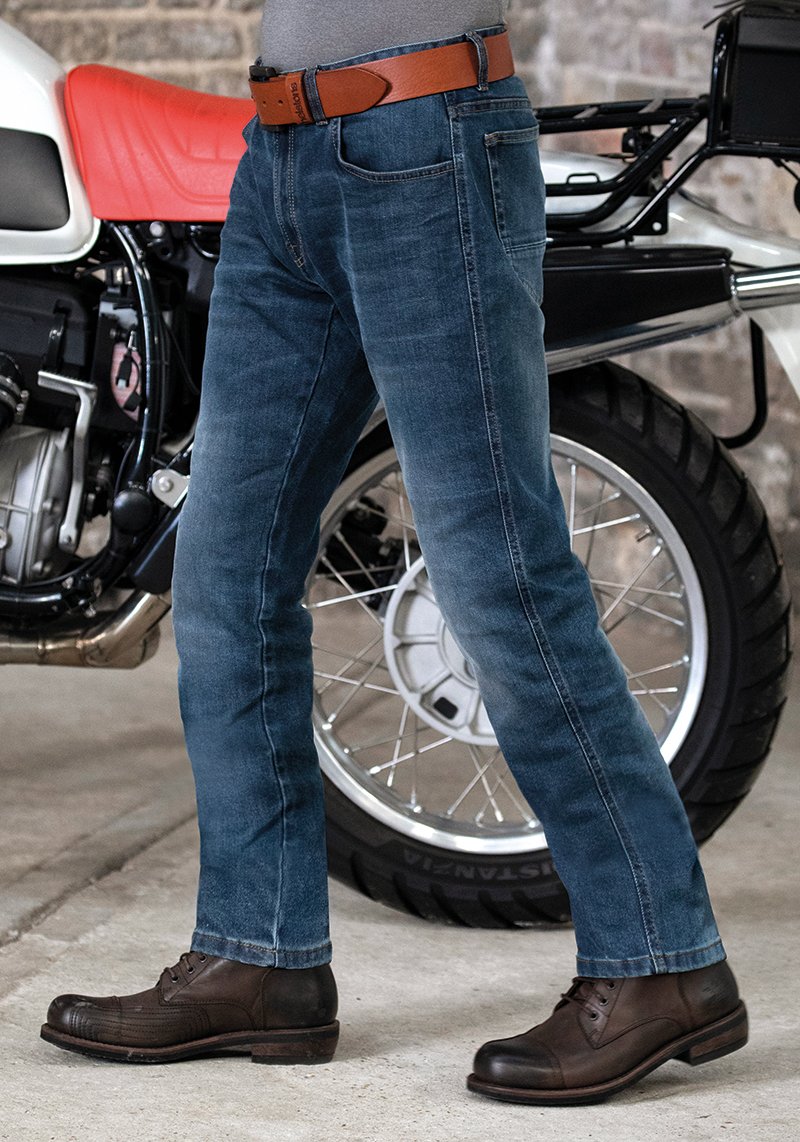 Guy wearing Rokker Legend single-layer jean